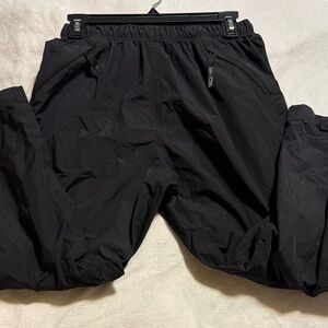 REI Women's Black pants with Pockets